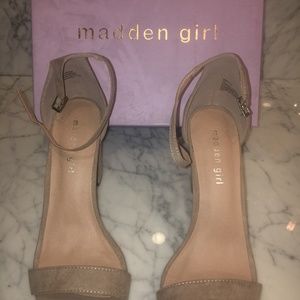 Madden Girl Beella Faux Suede Ankle Strap Size 10